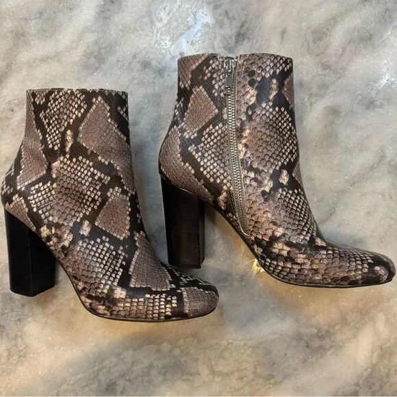 Steve Madden Pixie Natural Snake Print Block Heel Ankle Boot Bootie Size 7.5 - Picture 6 of 12